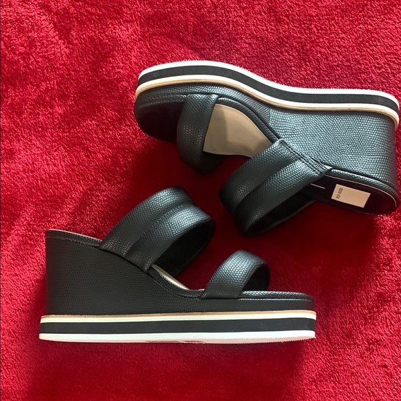 Dolce Vita Black and White Platform Mules.( Worn Once ). - Picture 2 of 5